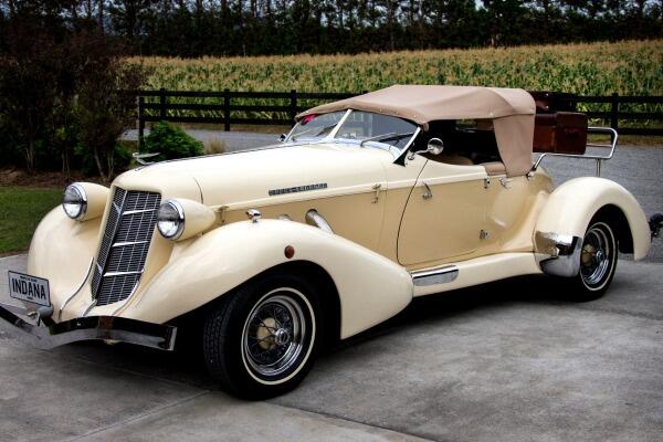 1934 Auburn boat tail speedster