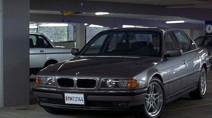 BMW 750 IL - Tomorrow Never Dies